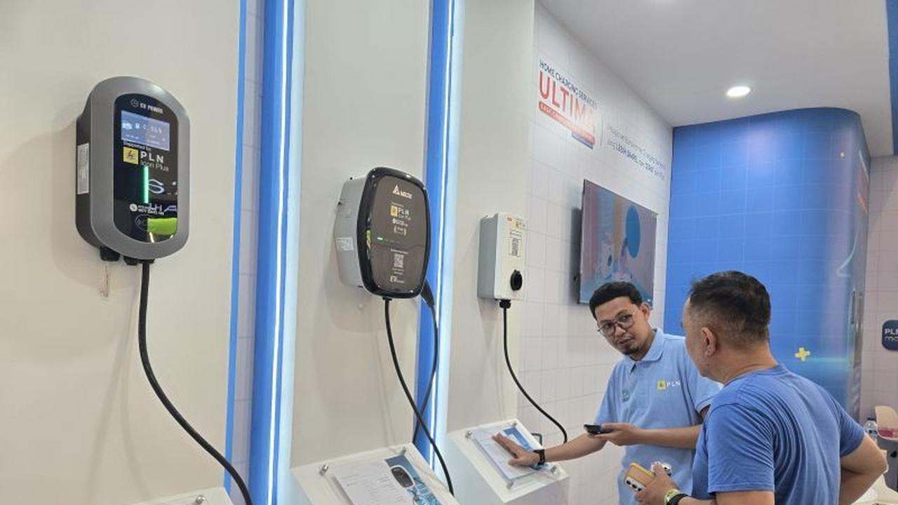 PLN Beri Diskon HCS di GIIAS Makassar 2025, Dorong Percepatan Ekosistem Kendaraan Listrik