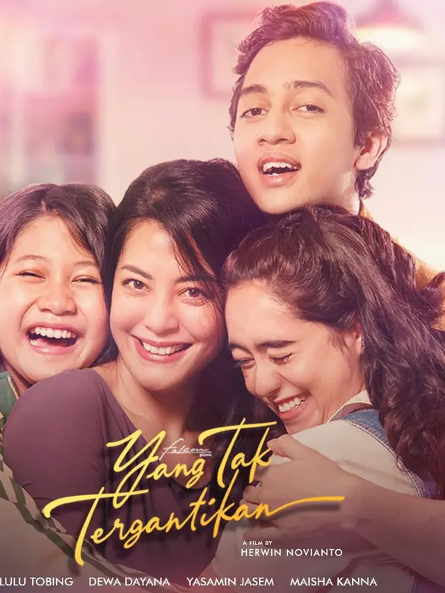 Poster film Yang Tak Terlupakan. (Foto: Dok. Falcon Pictures)