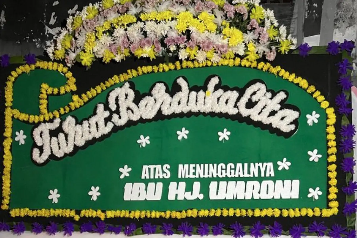 Ibunda Adul meninggal dunia.