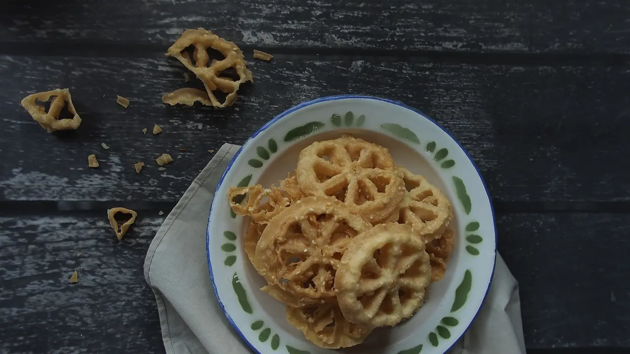 10 Camilan Khas Jawa yang Jadi Primadona Saat Lebaran