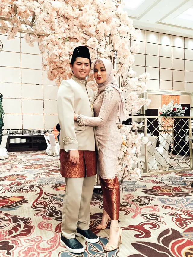 Momen Kompak Olla Ramlan dan Sean Michael Alexander (sumber: instagram/ollaramlanaufar)