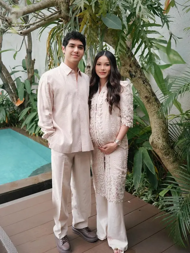 Pesona Pregnancy Glow di Hari Lebaran, Tampilan Natural Alyssa Daguise, Shenina Cinnamon, hingga Ochi Rosdiana yang Kian Bersinar