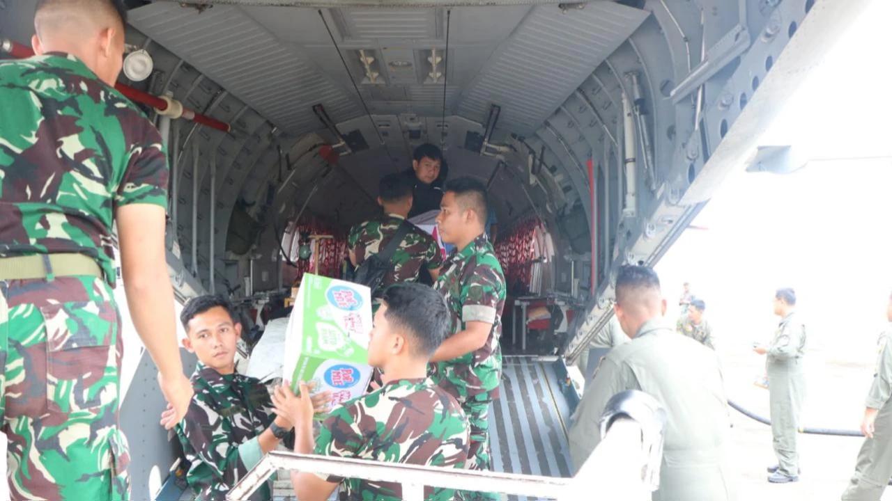 VIDEO: Respons Kapolri Panglima Bantuan Beras Hancur Dikirim Lewat Heli "Dipasang ..."
