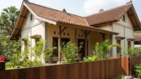 7 Inspirasi Pagar Rumah Tanpa Tembok yang Tetap Aman, Estetik Sekaligus Menjaga Privasi