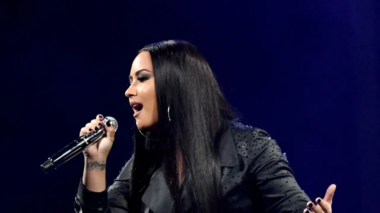 [Bintang] Demi Lovato