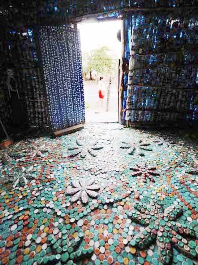 rumah dari botol plastik (Foto: Eaglenews.ph)