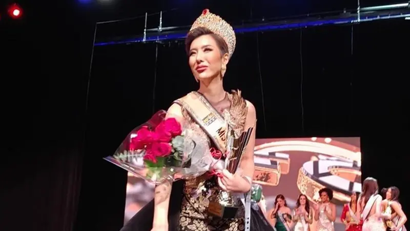 7 Potret Nadia Tjoa, Wakil Indonesia yang Raih Mahkota Miss Face of Humanity 2022