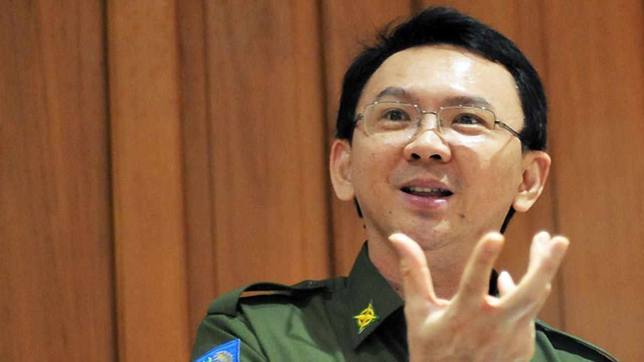 Cara Menghadapi Penumpang Bus Rese yang Mungkin Dilakukan Ahok