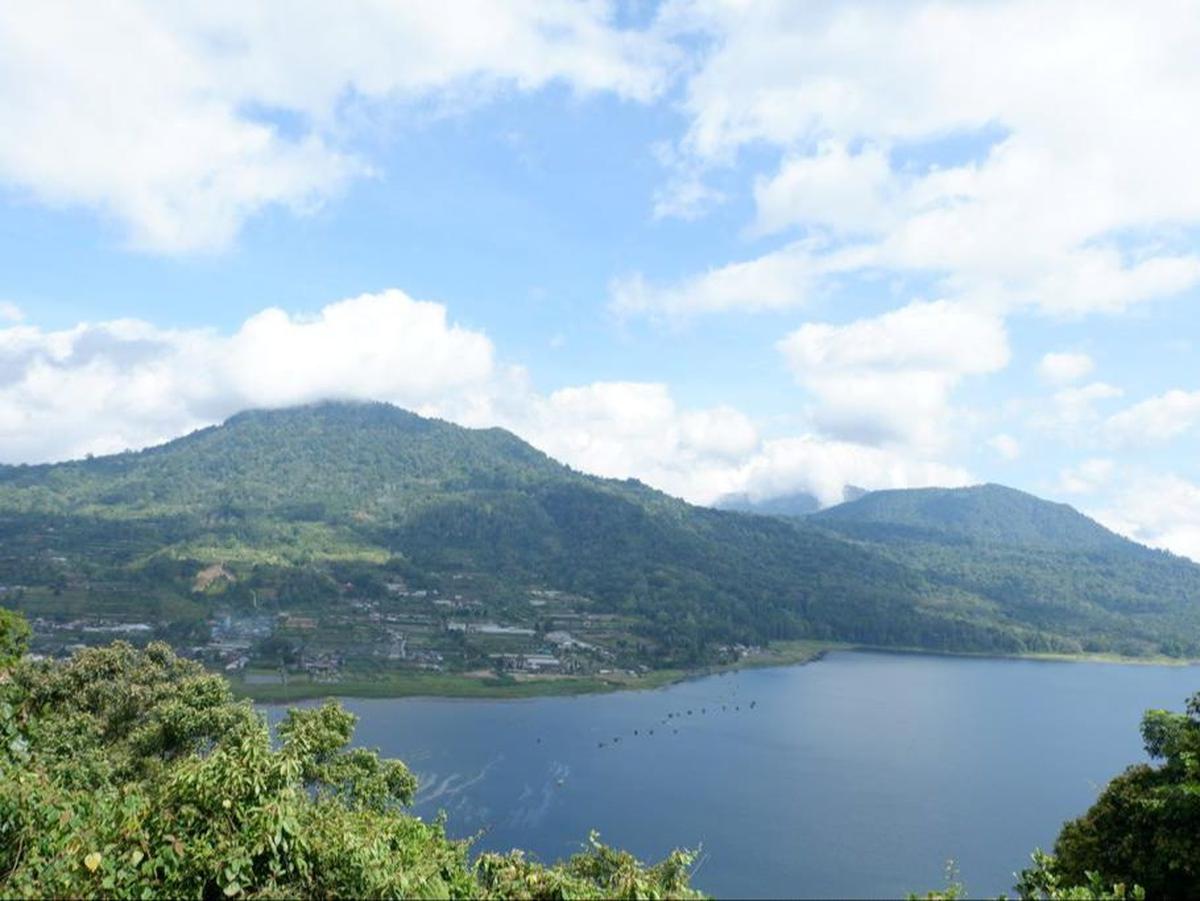 Danau Buyan