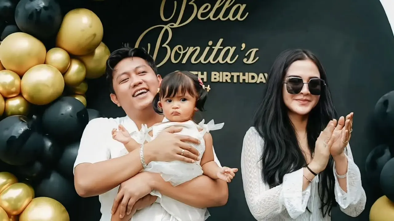 Potret Denny Caknan Rayakan Ulang Tahun ke-26 Bella Bonita, Meriah dan Penuh Cinta (credit: instagram/denny_caknan)