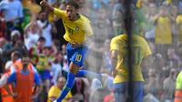 Neymar langsung cetak gol untuk Timnas Brasil usai pulih dari cedera (Oli SCARFF / AFP)