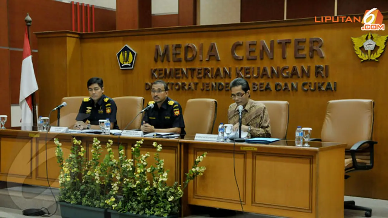 2-suap-bea-cukai-131101d.jpg