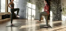 Gerakan ini cocok dilakukan oleh pemula maupun individu yang sudah terbiasa berolahraga karena dapat dilakukan dalam tempo lambat untuk melatih stabilitas tubuh. [Dok/Pexels.com/Cliff Booth].