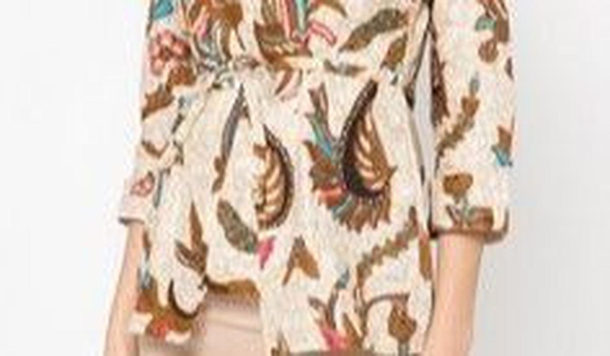 <b>Blouse Lengan Panjang untuk ke Kantor</b>