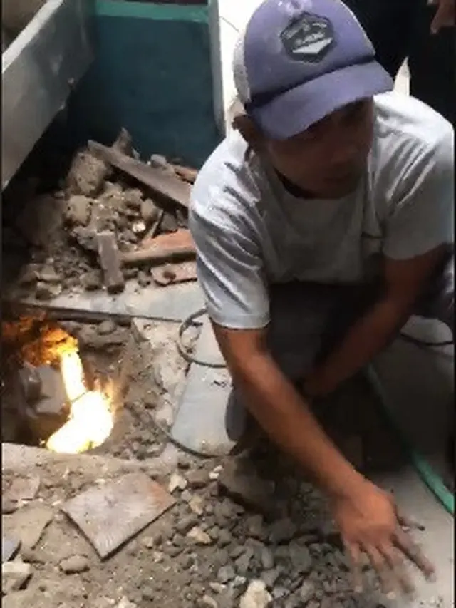 tukang vs bule jadi viral (foto: Facebook Domenic Gentile)