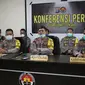 Kapolda Sulteng, Irjen Pol. Syafril Nursal, bersama pejabat tinggi Polda Sulteng lainnya saat memberi keterangan di Aula RS Bhayangkara, seputar pengejaran kelompok MIT oleh Satgas Tinombala, Senin (27/4/2020). (Foto: Humas Polda Sulteng).