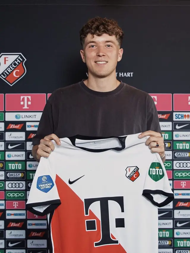 Bomber FC Utrecht keturunan Indonesia, Ole Romeny️️.