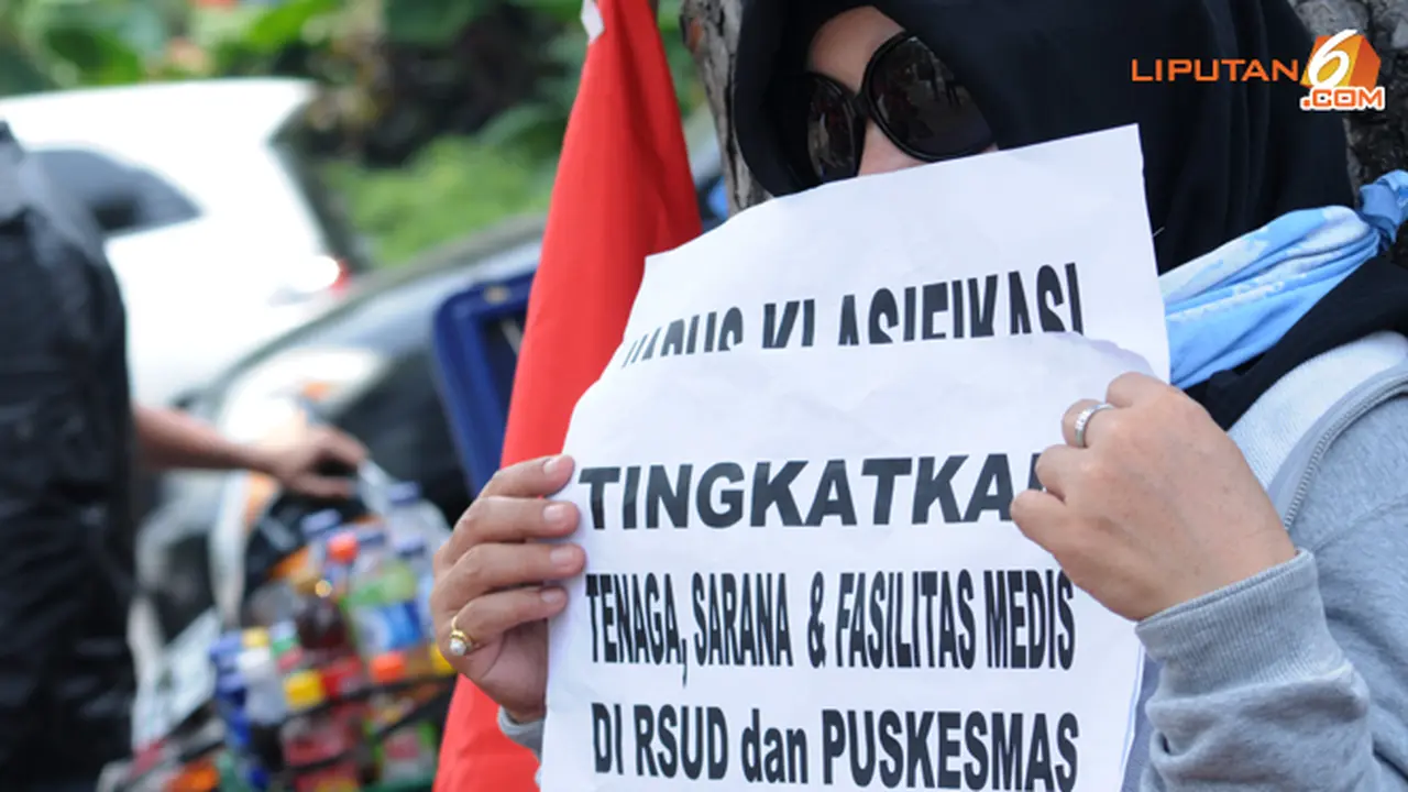 jokowi-didatangi-4-131001b.jpg