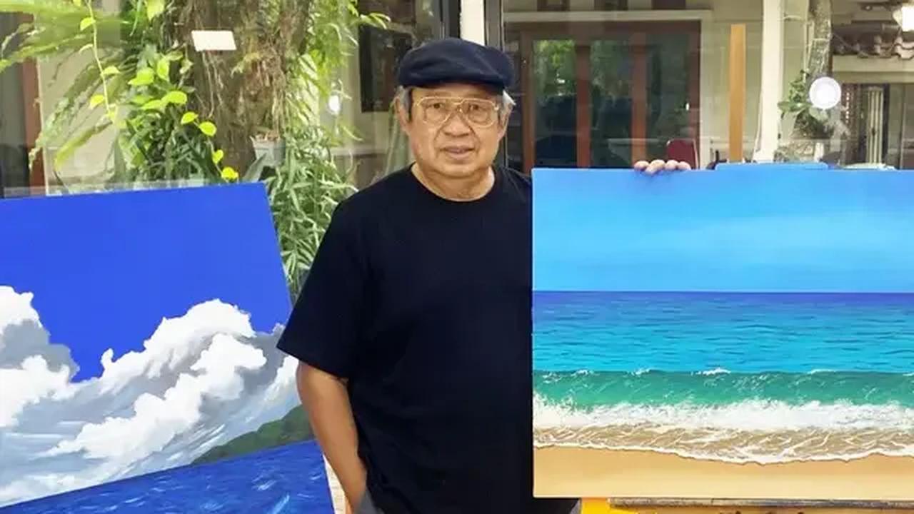 Lukisan SBY yang dilelang berjudul "Kabut Pagi di Dusun Sunyi". Lelang dibuka dengan harga Rp100 juta.&nbsp;
