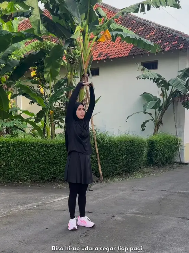 Rara Nawangsih Tinggal di Desa