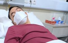 Momen Regi Datau Dilarikan ke IGD Dini Hari Karena Demam Tinggi, Ayu Dewi Panik Temani Suami