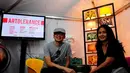 Ria Irawan dan Ari Tulang saat menjadi pengisi acara ArTolerence di Terrace Lagoon, Mal Senayan City, Jakarta, Sabtu (19/07/2014) (Liputan6.com/Andrian M Tunay)