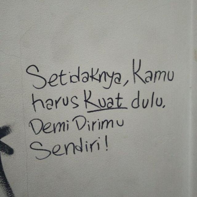 6 Curhatan Move On Setelah Patah Hati di Tembok Ini Bikin Nyesek Bacanya