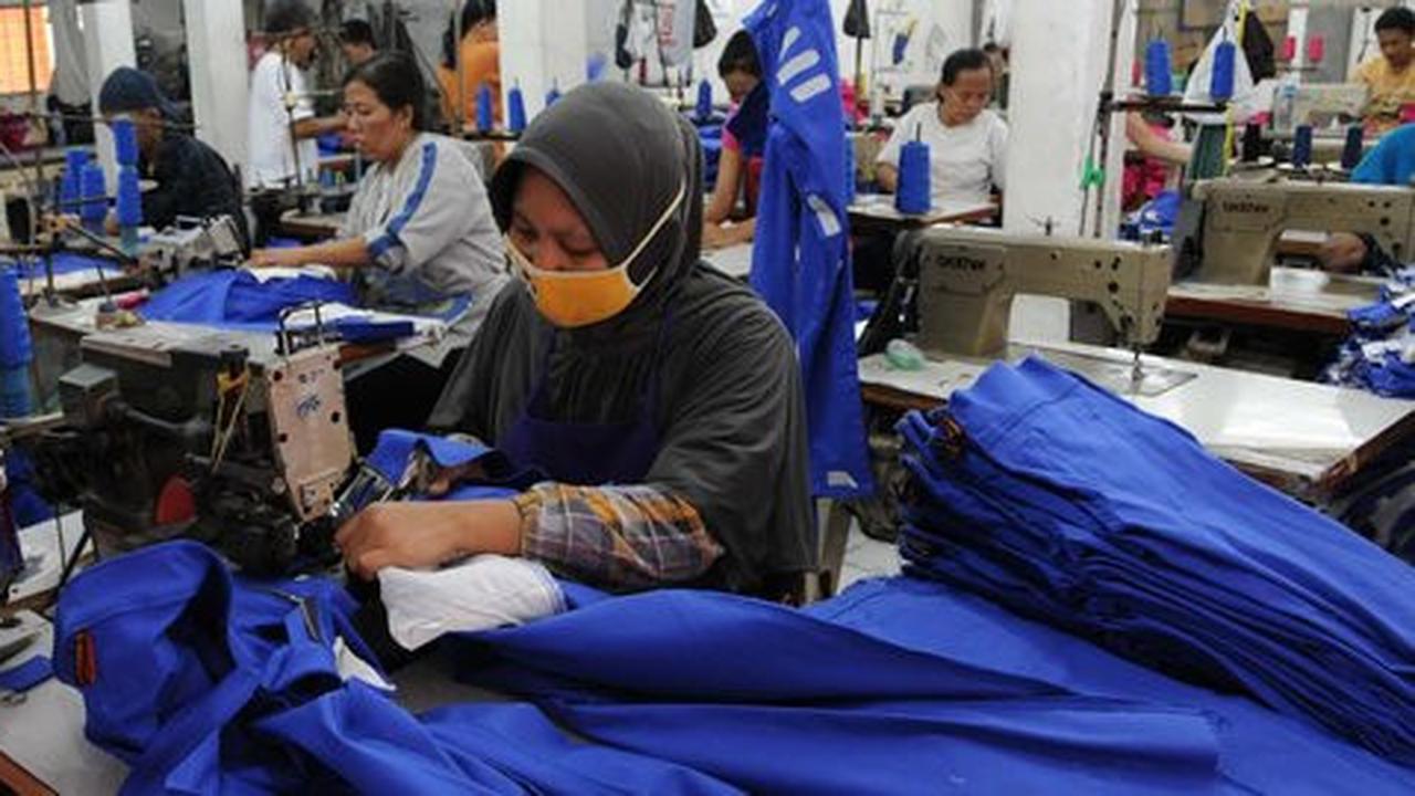 Setahun berkuasa, Jokowi dinilai tinggalkan pekerja