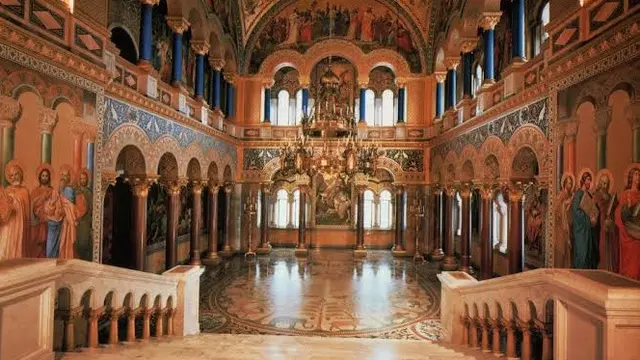 Keindahan Neuschwanstein Castle (sumber: neuschwanstein.de)