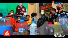 Mendapat informasi dari masyarakat, ada rumah kos digunakan untuk pembuatan narkoba, anggota Satuan Narkoba Polres Tanjung Perak langsung menggerebek satu rumah kos di kawasan Rangkah Surabaya.