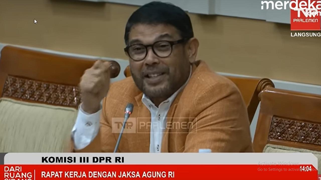 VIDEO: DPR Soroti Kasus Guru Supriyani Bergulir di Persidangan Hingga Dituntut Lepas "Jaksa Cari Selamat"