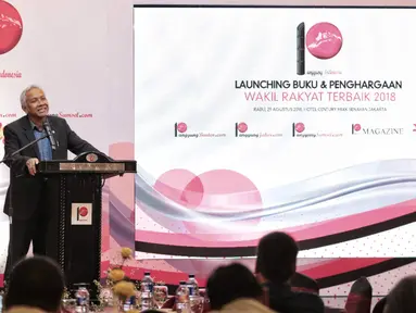Wakil ketua DPR fraksi demokrat  Agus Hermanto memberikan sambutan dalam acara penghargaan wakil rakyat terbaik 2018 oleh Panggung Indonesia di Jakarta, Rabu (29/8).(Liputan6.com/ Faizal Fanani)
