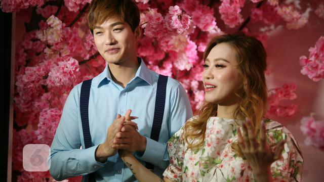 [Bintang] Lee Jeong Hoon dan Moa Aeim