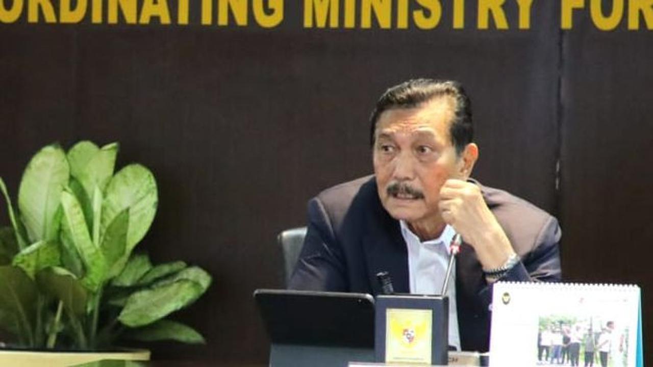 VIDEO: Luhut Ngegas di DPR Singgung Hidup Penuh Masalah "Kalau Mau Lurus di Surga Sana!"