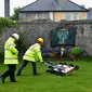 Ada 800 bayi yang meninggal dan dikubur. Kuburan masal di Irlandia yang sudah berumur lebih dari 60 tahun ini kini ditemukan di septic tank. | via: thesun.co.uk