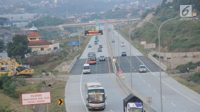 Suasana Arus Balik Lebaran di Gerbang Tol Kalikangkun Semarang