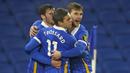 Gelandang Brighton and Hove Albion, Leandro Trossard (tengah). (AFP/Andrew Boyers/Pool)