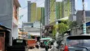Pemandangan proyek Rusunawa Pasar Rumput yang hampir selesai pengerjaannya di Jakarta, Selasa (16/7/2019). Proyek yang dimulai sejak 2016 lalu tersebut memiliki 1.984 unit hunian serta 1.314 kios. (Liputan6.com/Immanuel Antonius)