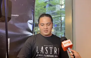 6 Fakta Nando Hilmy dan Gary Iskak Main Film Lastri Arwah Kembang Desa, Kado untuk Almarhum
