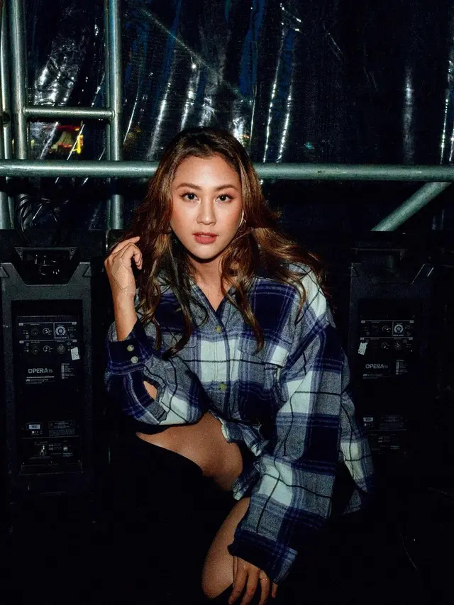 Sherina Munaf dengan rambut panjang (Instagram/sherinamunaf)