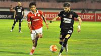 Persija kalah dari Pusamania Bornei FC, Minggu (30/10/2016) karena gol cepat dan jomplangnya kualitas pemain pengganti. (Bola.com/Romi Syahputra)