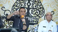 Menteri Pendayagunaan Aparatur Negara dan Reformasi Birokrasi Syafruddin saat berdialog dengan Asosiasi Media Siber Indonesia (AMSI) di Jakarta, Rabu (19/12/2018).