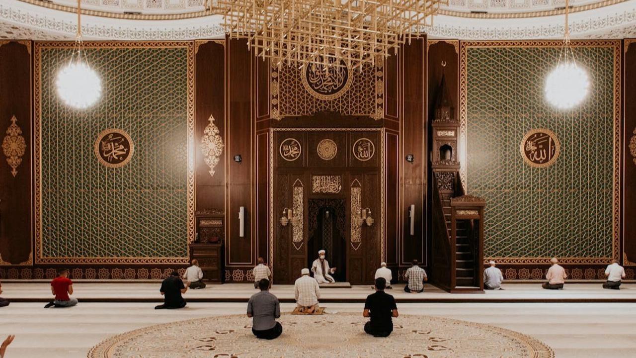 Amalan 10 Hari Terakhir Ramadhan Sarat Pahala & Keutamaannya, Raih Lailatul Qadar dengan Maksimal