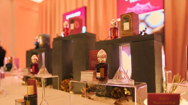 Scarlett Rilis The Golden Scents, Koleksi Parfum dengan Aroma Hangat dan Berlapis yang Mewah