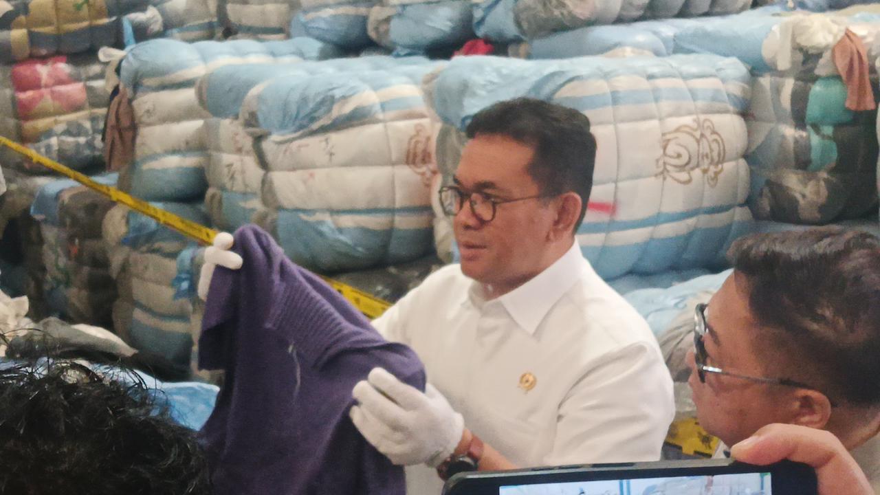 7 Perusahaan Importir Diperiksa Terkait 19.391 Ball Pakaian Bekas Impor Ilegal Senilai Rp112 Miliar