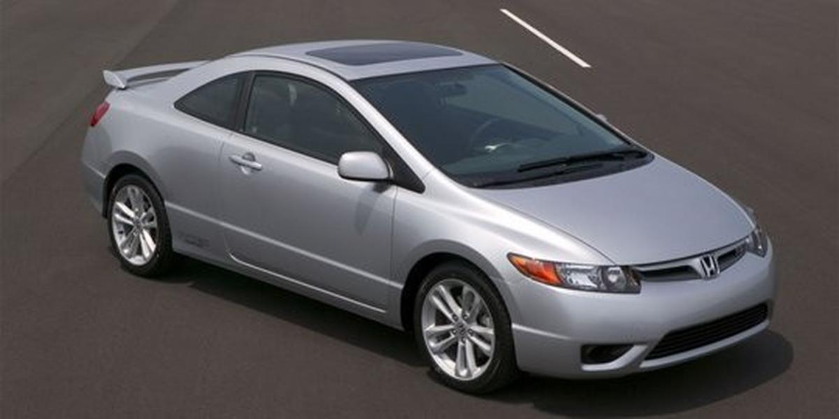 Honda Civic dua pintu