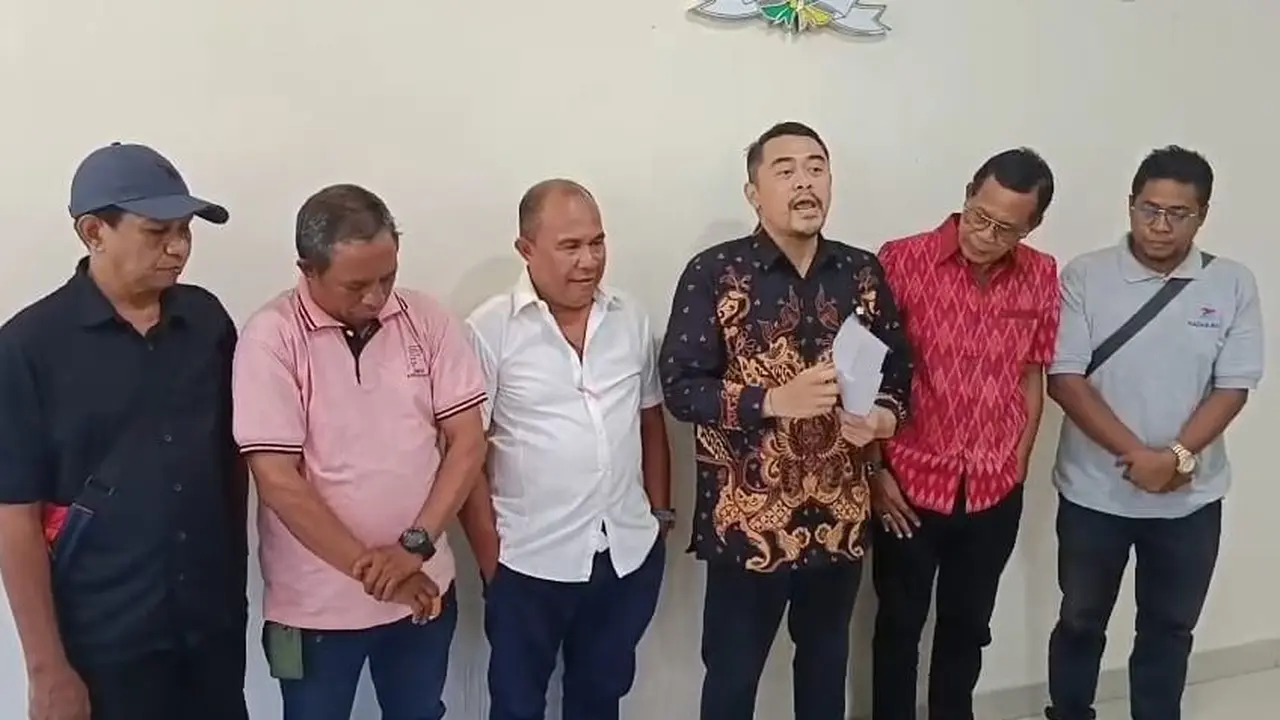 Anggota DPD Arya Wedakarna
