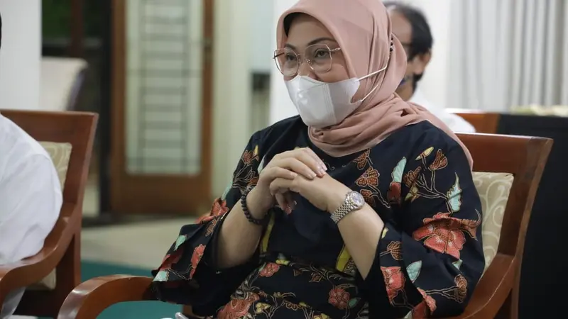 Menaker Ida dalam dialog dengan Perkumpulan Pengajar dan Praktisi Hukum Ketenagakerjaan Indonesia