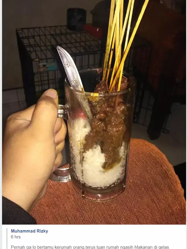 6 Potret Orang Makan Nasi Pakai Gelas Ini Bikin Tepuk Jidat, Porsinya Jadi Sedikit
