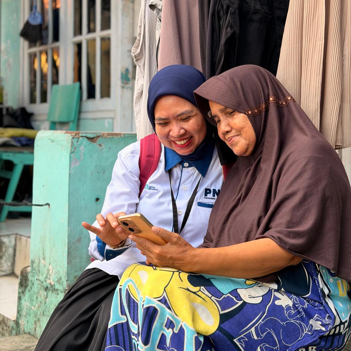 Manager Regional Mekaar Serang 1 Siti Patimah Azzahra